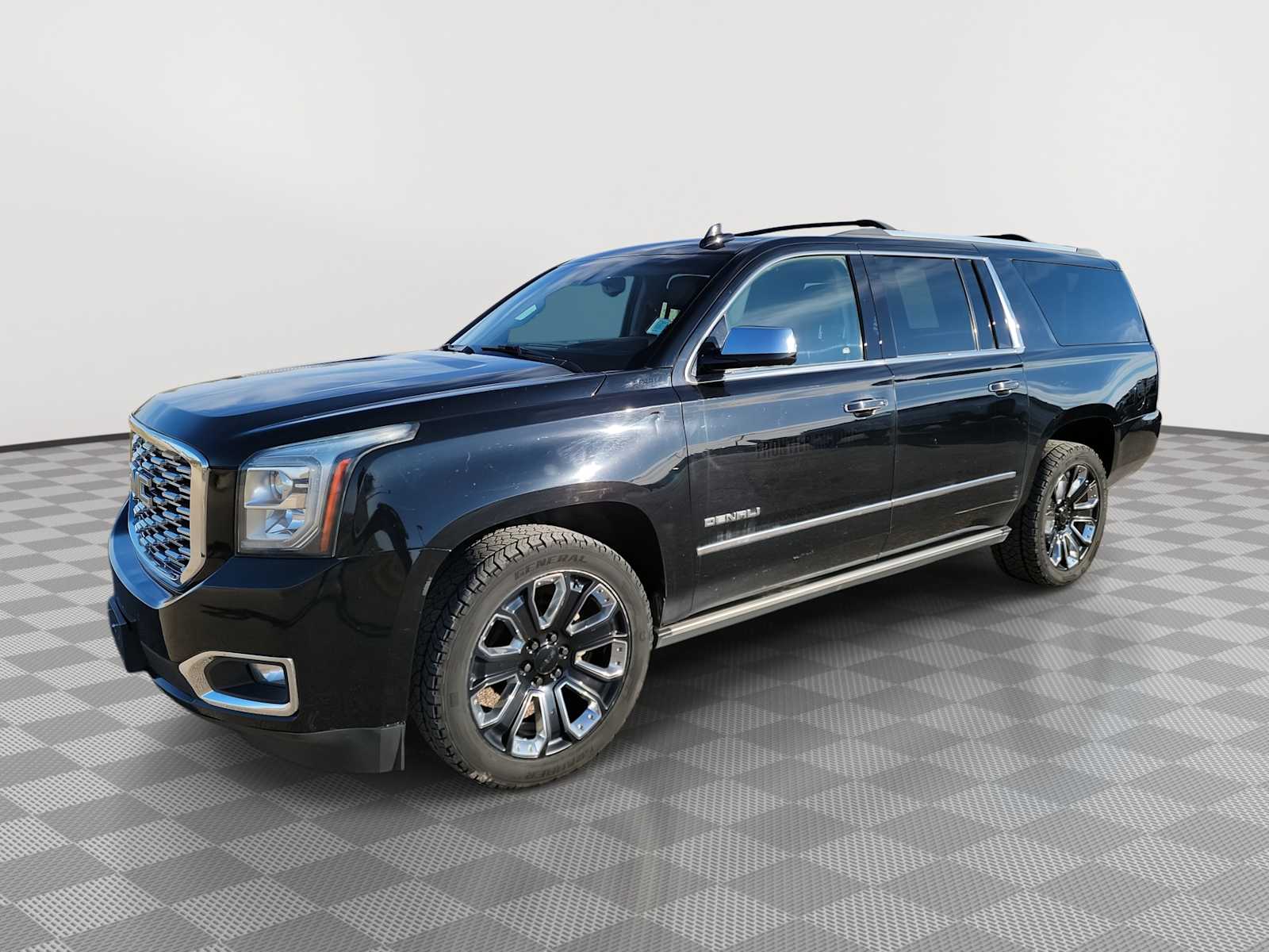 2020 GMC Yukon Denali's photo