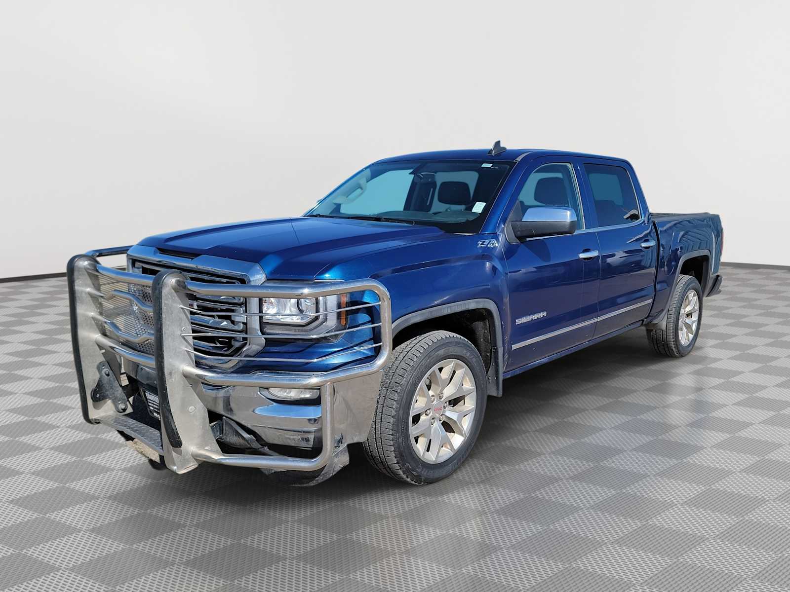 2018 GMC Sierra 4WD Crew Cab Short Box SLT's photo