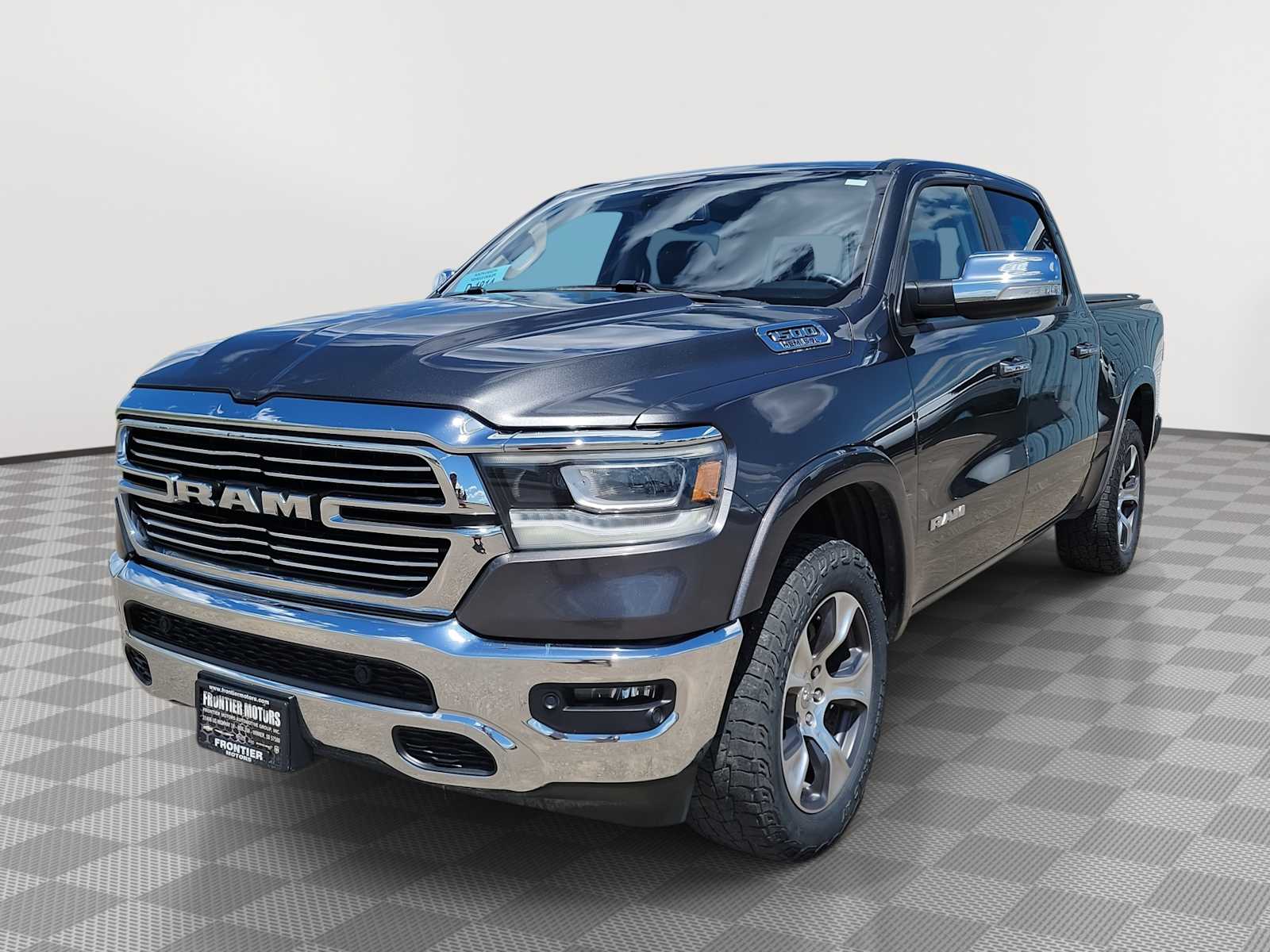 2019 RAM 1500 Laramie 4x4 Crew Cab 5'7's photo