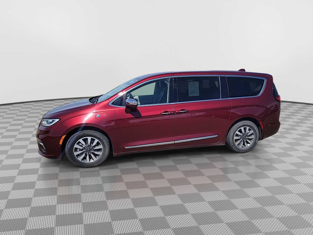Used 2022 Chrysler Pacifica Hybrid Limited Van Passenger Van