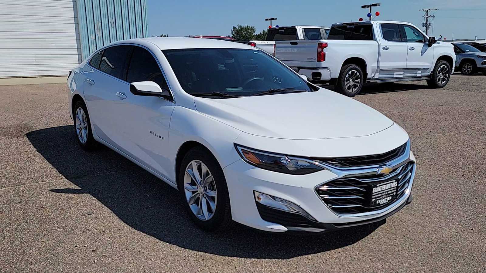 Used 2020 Chevrolet Malibu 1LT with VIN 1G1ZD5ST0LF025524 for sale in Winner, SD
