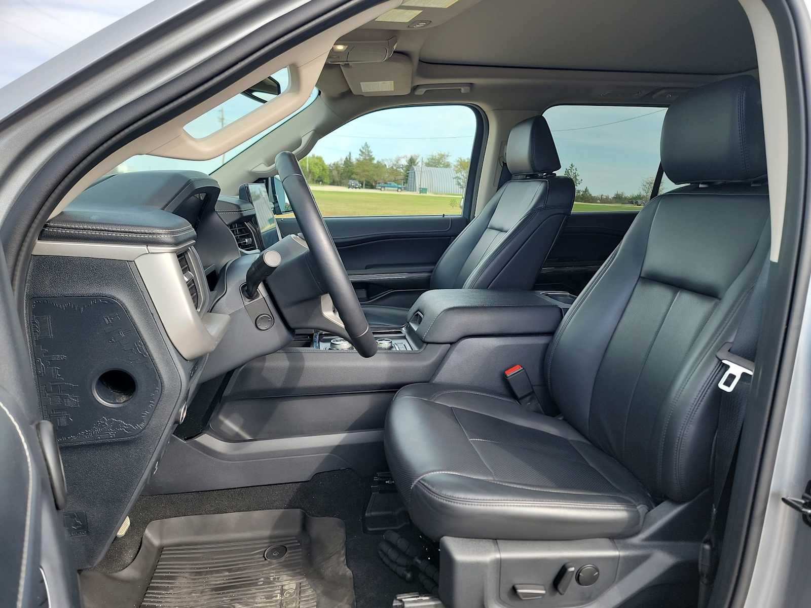 2024 Ford Expedition XLT - Photo 11