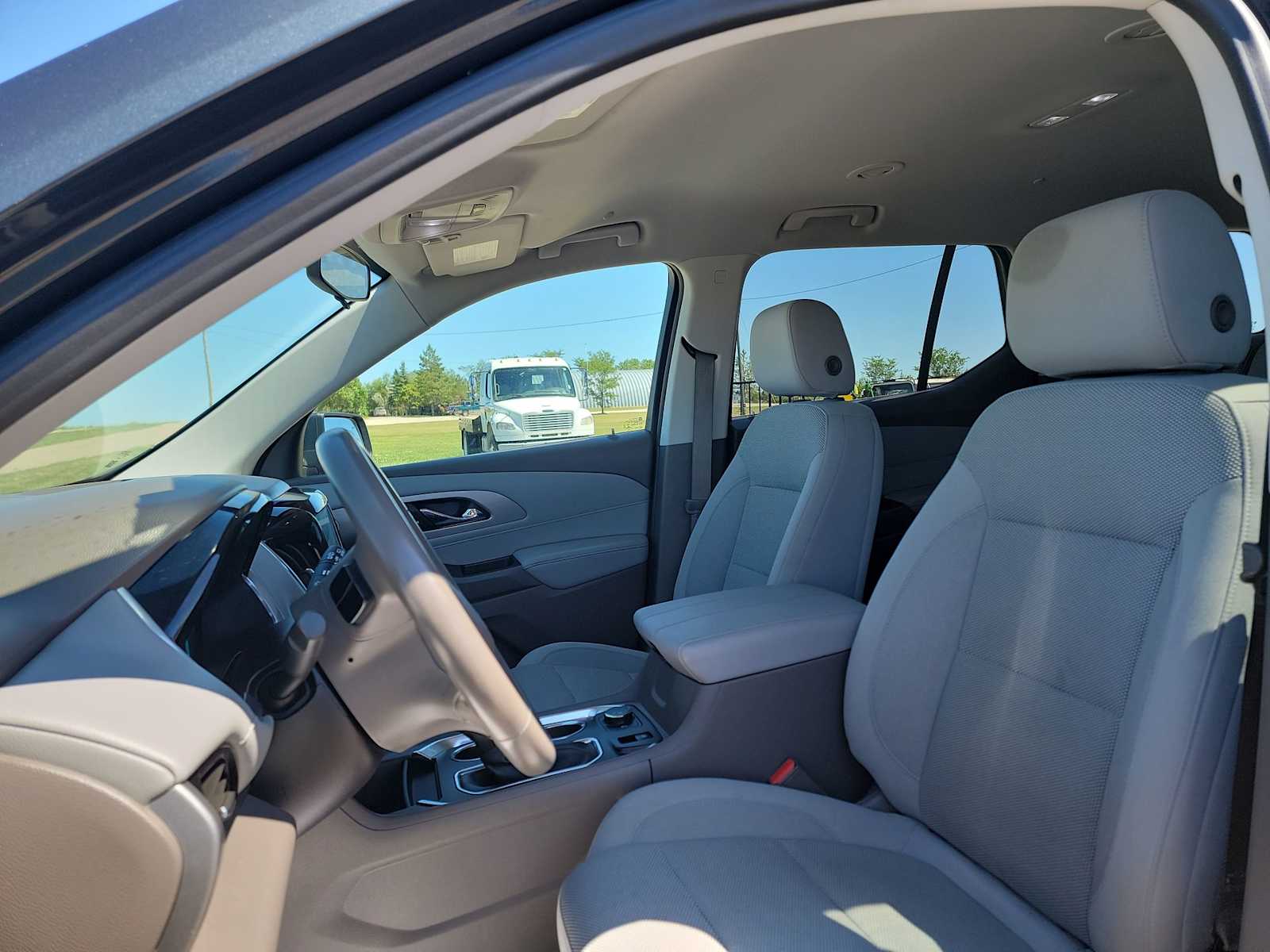2021 Chevrolet Traverse 1LT - Photo 11