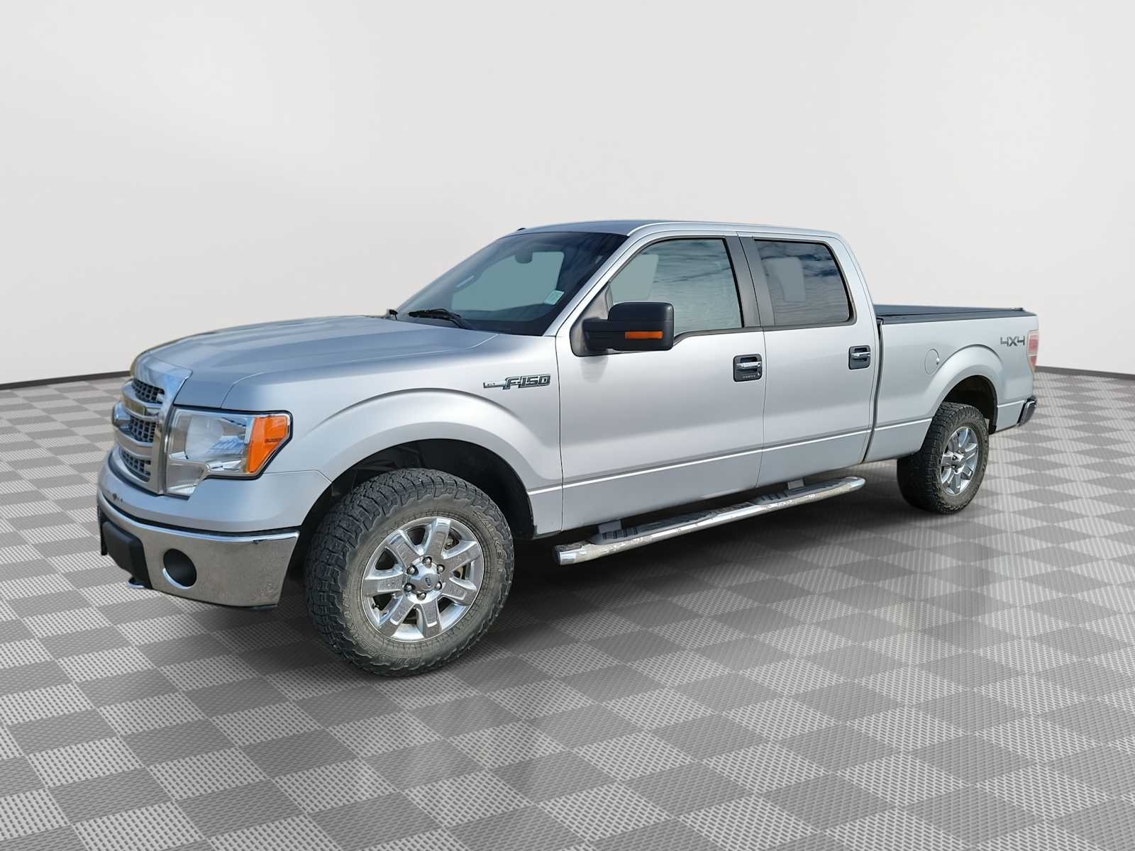 2013 Ford F-150 XL 4x4 SuperCrew 145-in's photo