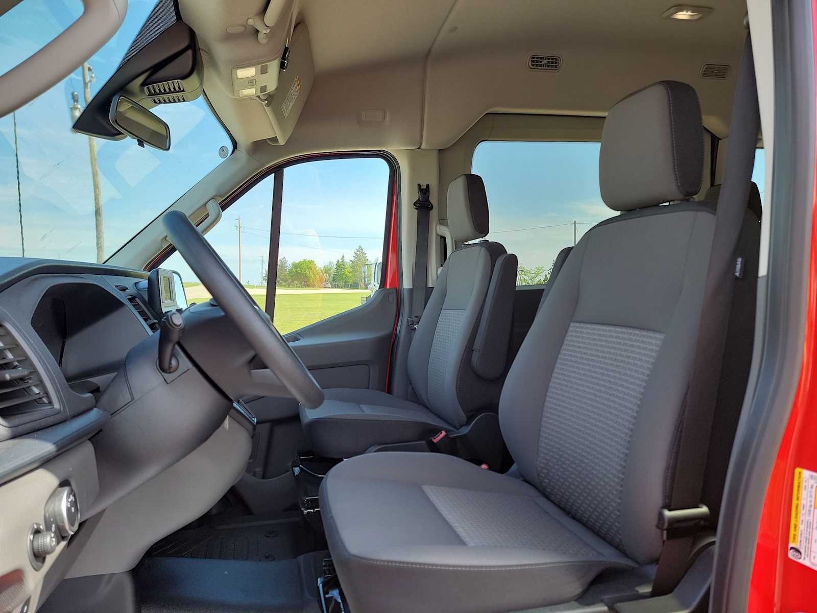 2024 Ford Transit Passenger Van XL - Photo 11