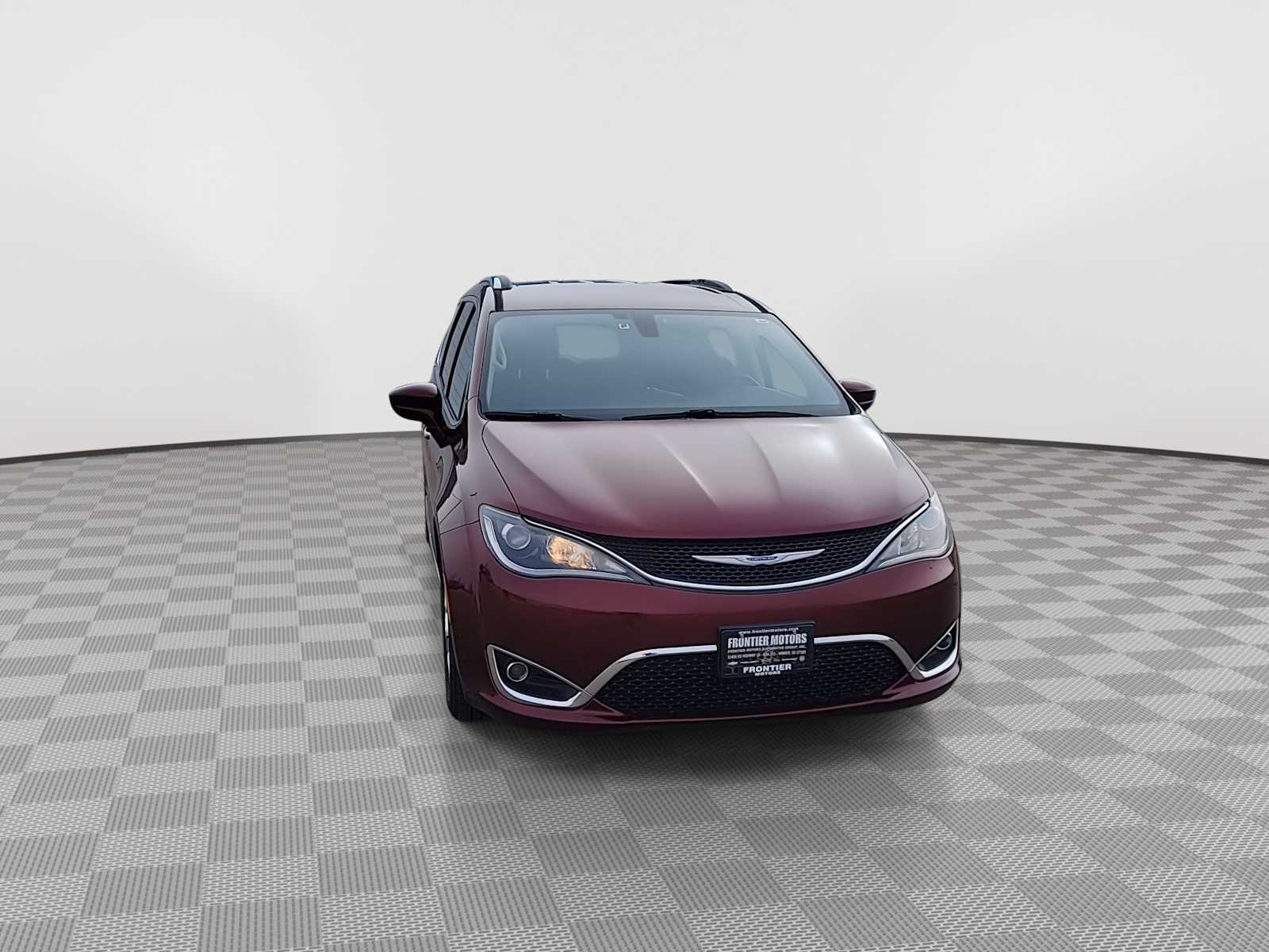 2C4RC1EG5KR581918