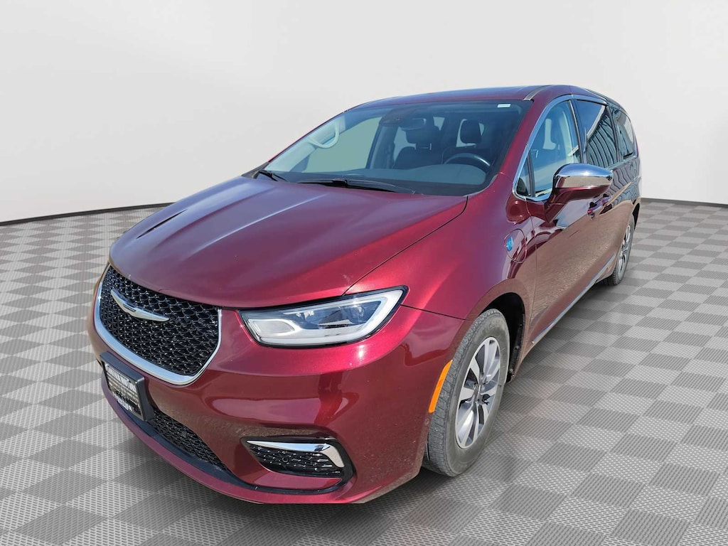 Used 2022 Chrysler Pacifica Hybrid Limited Van Passenger Van