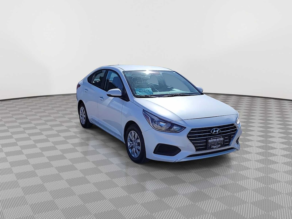 Used 2021 Hyundai Accent SE Sedan