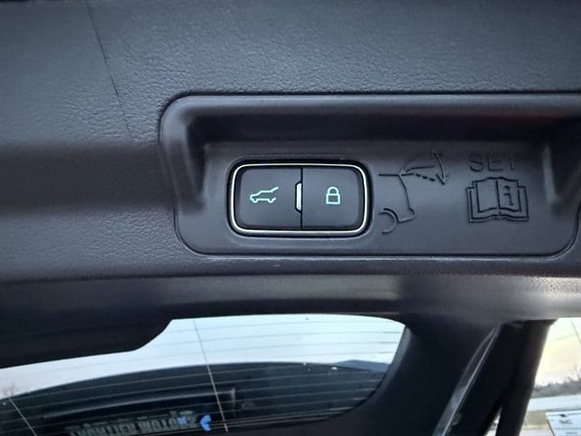 2026 Ford Explorer ST - Photo 28