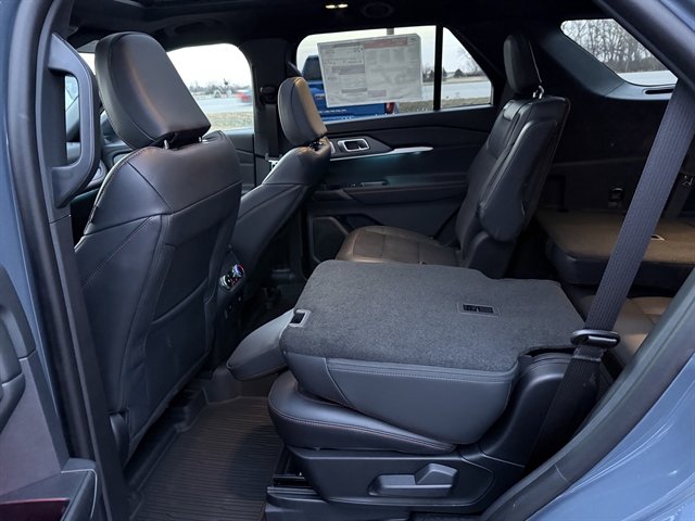 2026 Ford Explorer ST - Photo 23