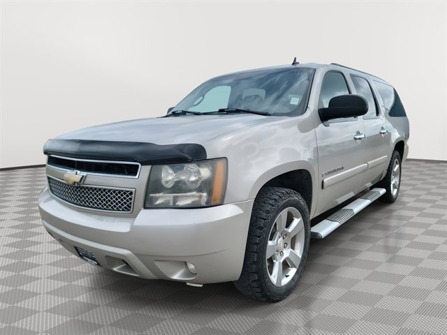 2008 Chevrolet Suburban's photo