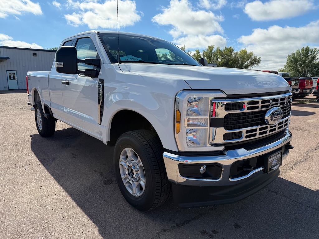 New 2026 Ford F-350 SRW XLT SuperCab Truck Super Cab