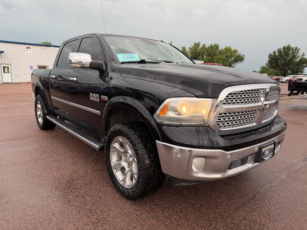 Used 2014 Ram 1500 Laramie 5.7L V8 HEMI MDS VVT Truck Crew Cab