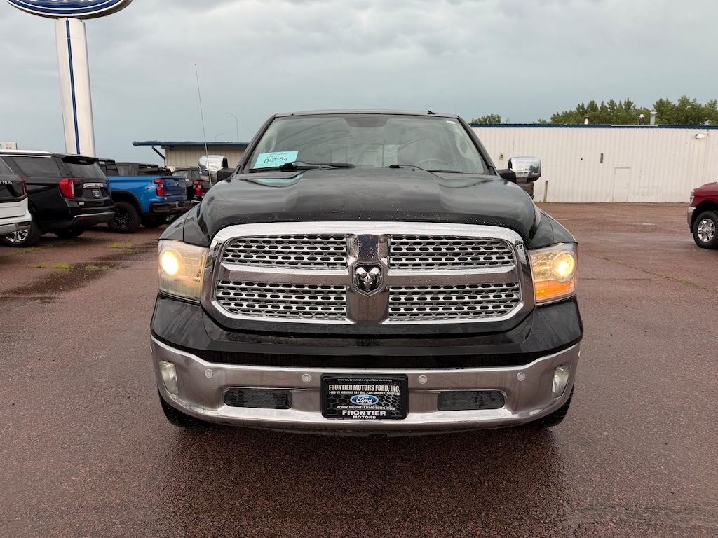 Used 2014 Ram 1500 Laramie 5.7L V8 HEMI MDS VVT Truck Crew Cab