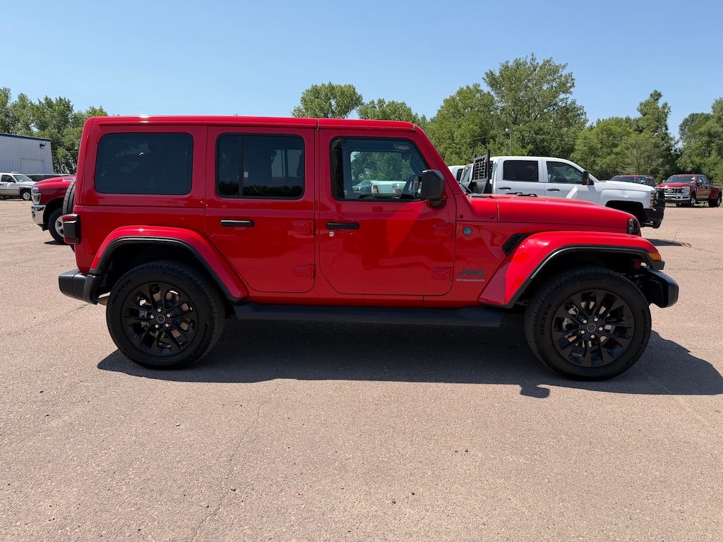 Used 2025 Jeep Wrangler 4xe Sahara SUV