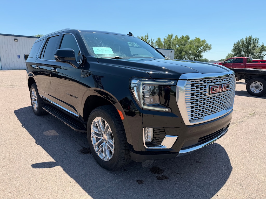 Used 2024 GMC Yukon SLT SUV