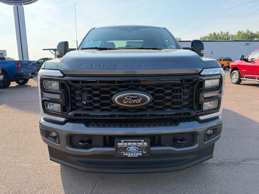 New 2026 Ford F-350 Lariat Long Box Truck Crew Cab