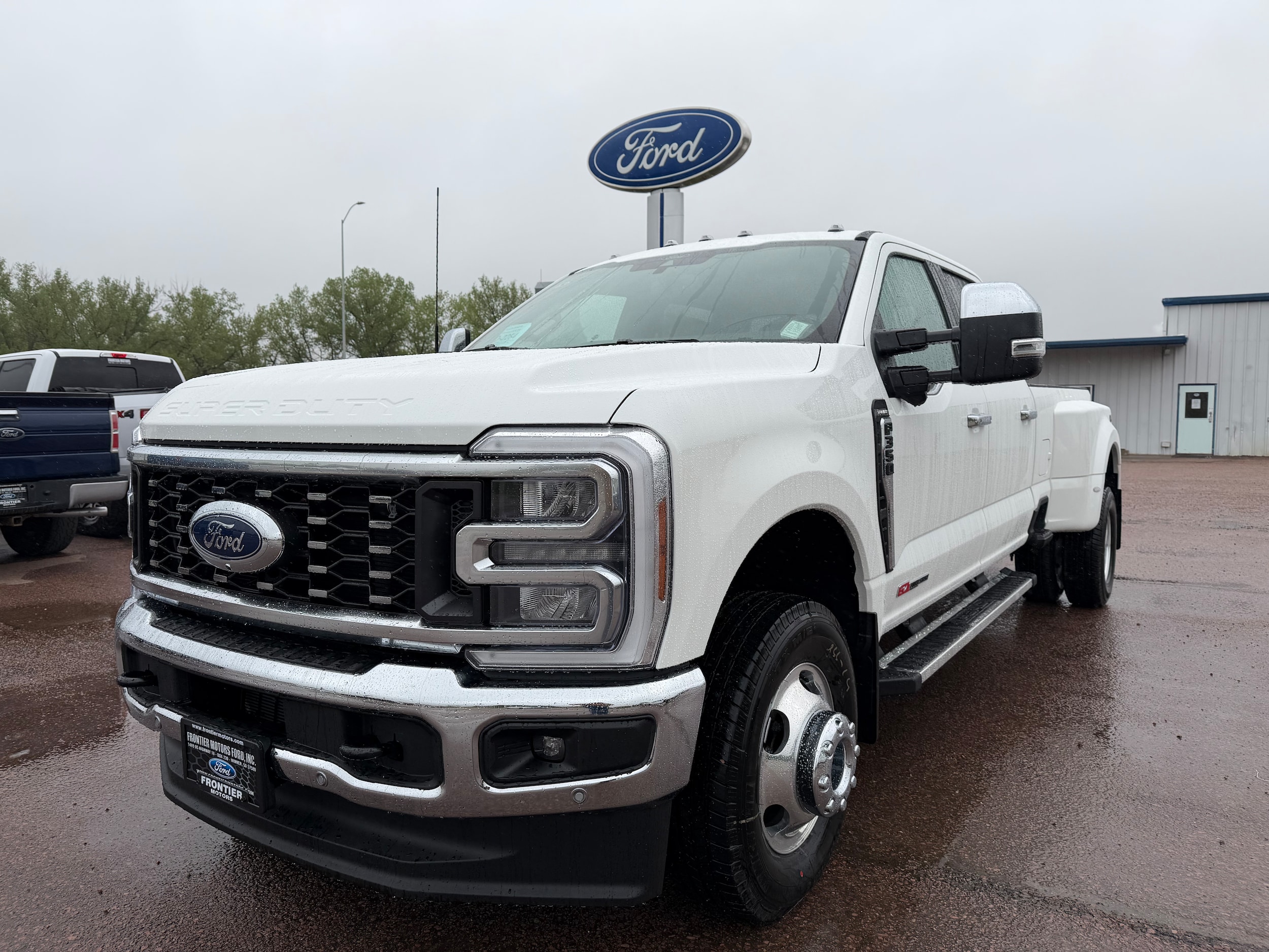2026 Ford F-350 Lariat 4x4 Crew Cab 8' Box DRW's photo