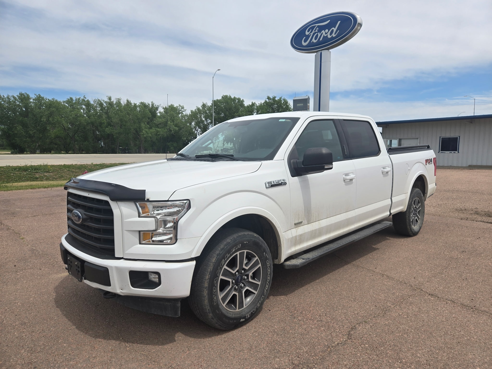 2017 Ford F-150 XLT 4x4 SuperCrew 5-1/2 Box's photo