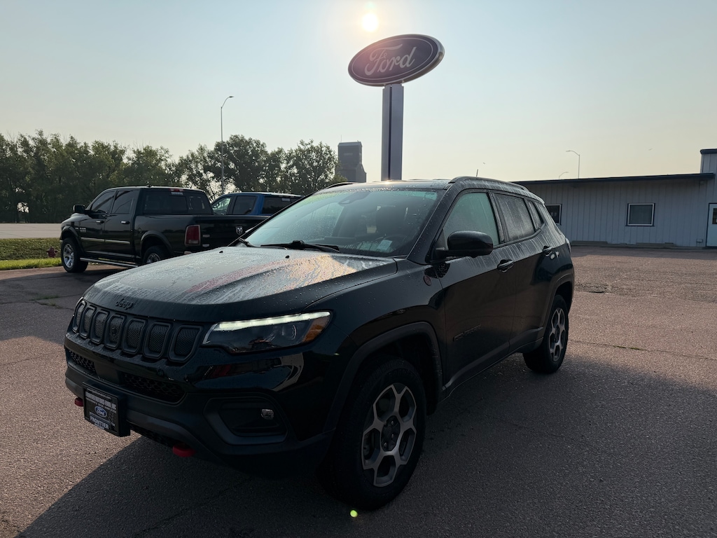 Used 2022 Jeep Compass Trailhawk SUV