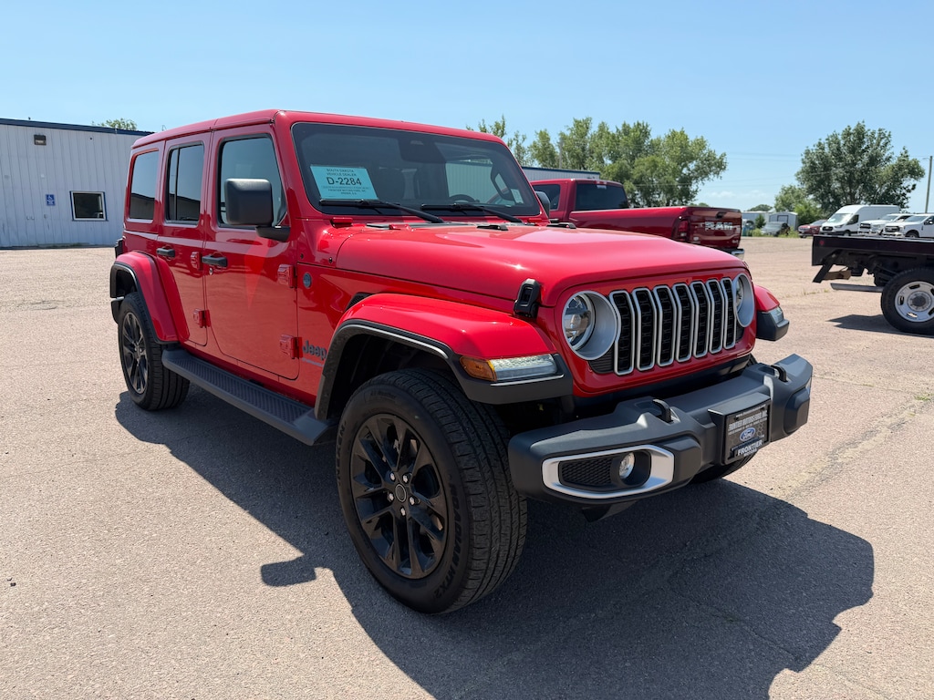 Used 2025 Jeep Wrangler 4xe Sahara SUV