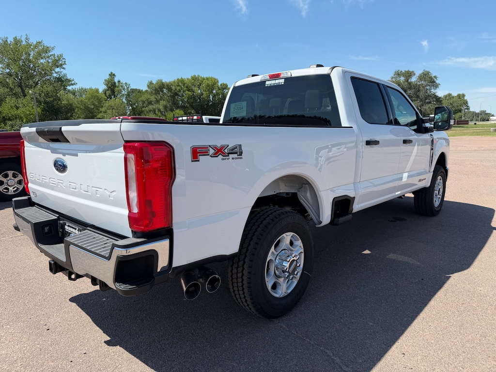 New 2026 Ford F-350 Truck Crew Cab