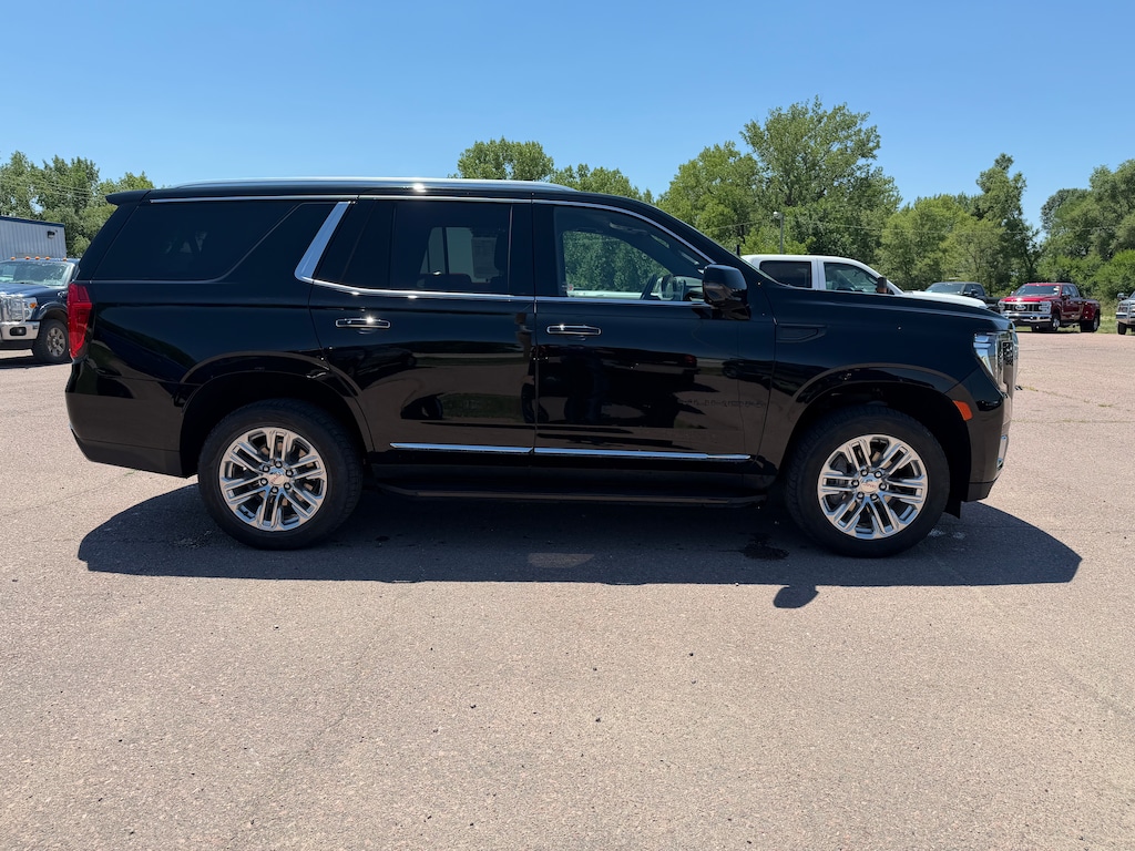 Used 2024 GMC Yukon SLT SUV