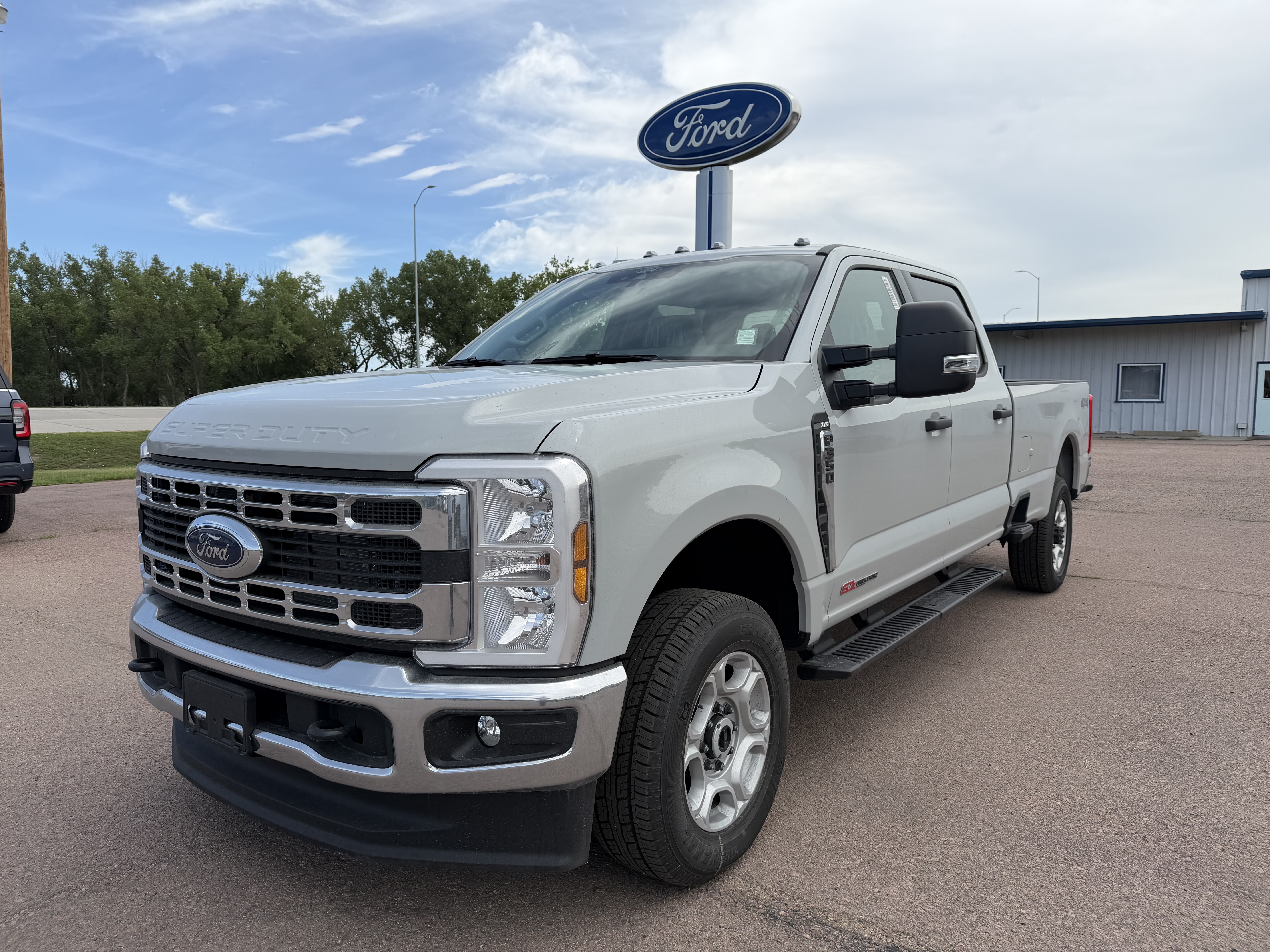 2026 Ford F-350 Super Duty XLT