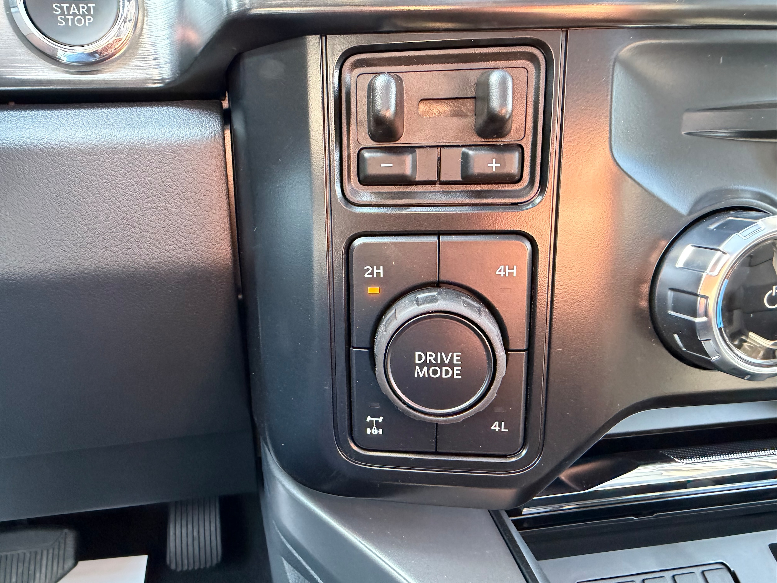 2026 Ford F-350 Super Duty Lariat - Photo 25