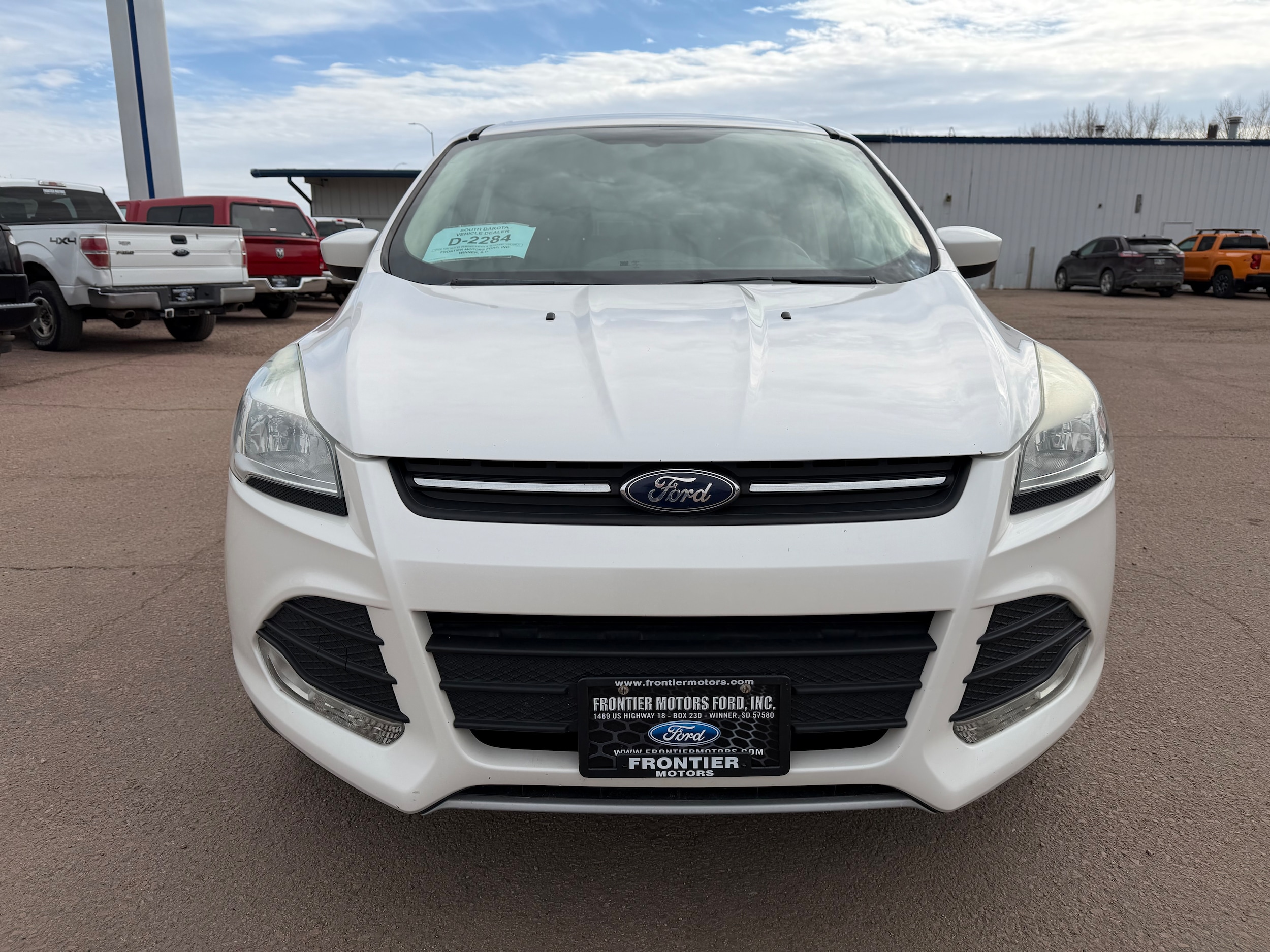 Used 2015 Ford Escape SE with VIN 1FMCU9GXXFUB31037 for sale in Winner, SD