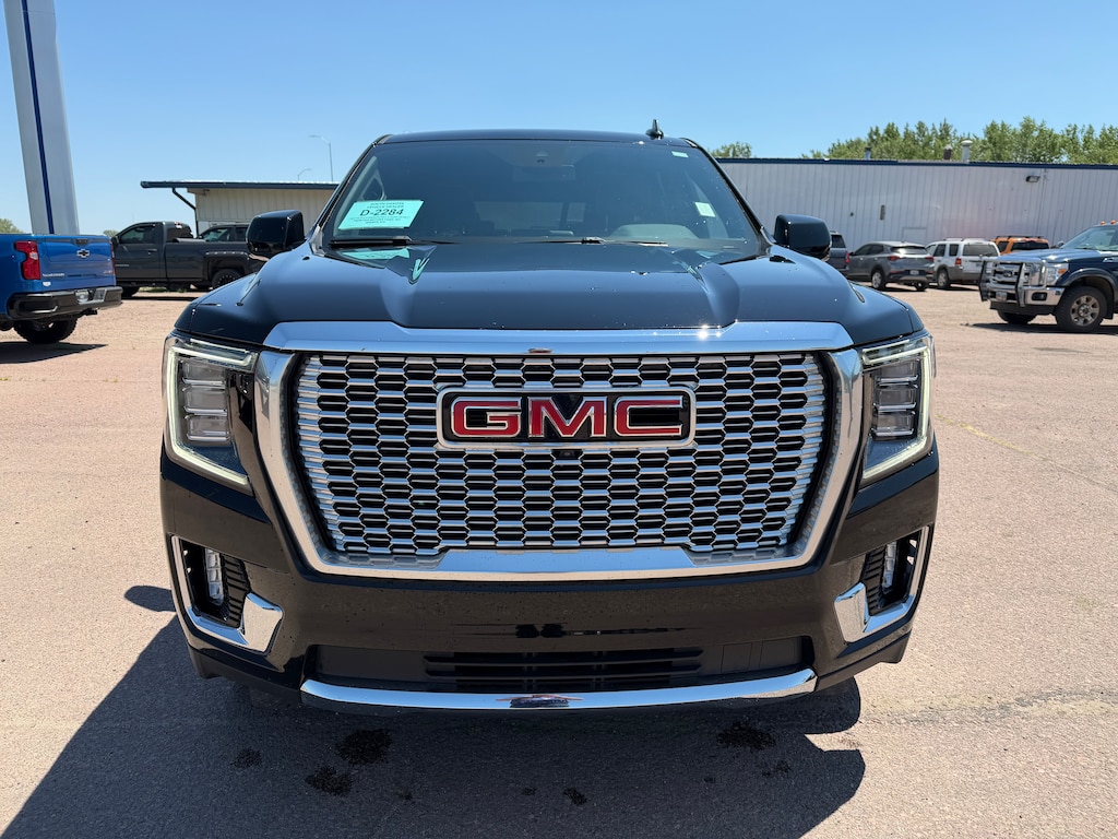 Used 2024 GMC Yukon SLT SUV