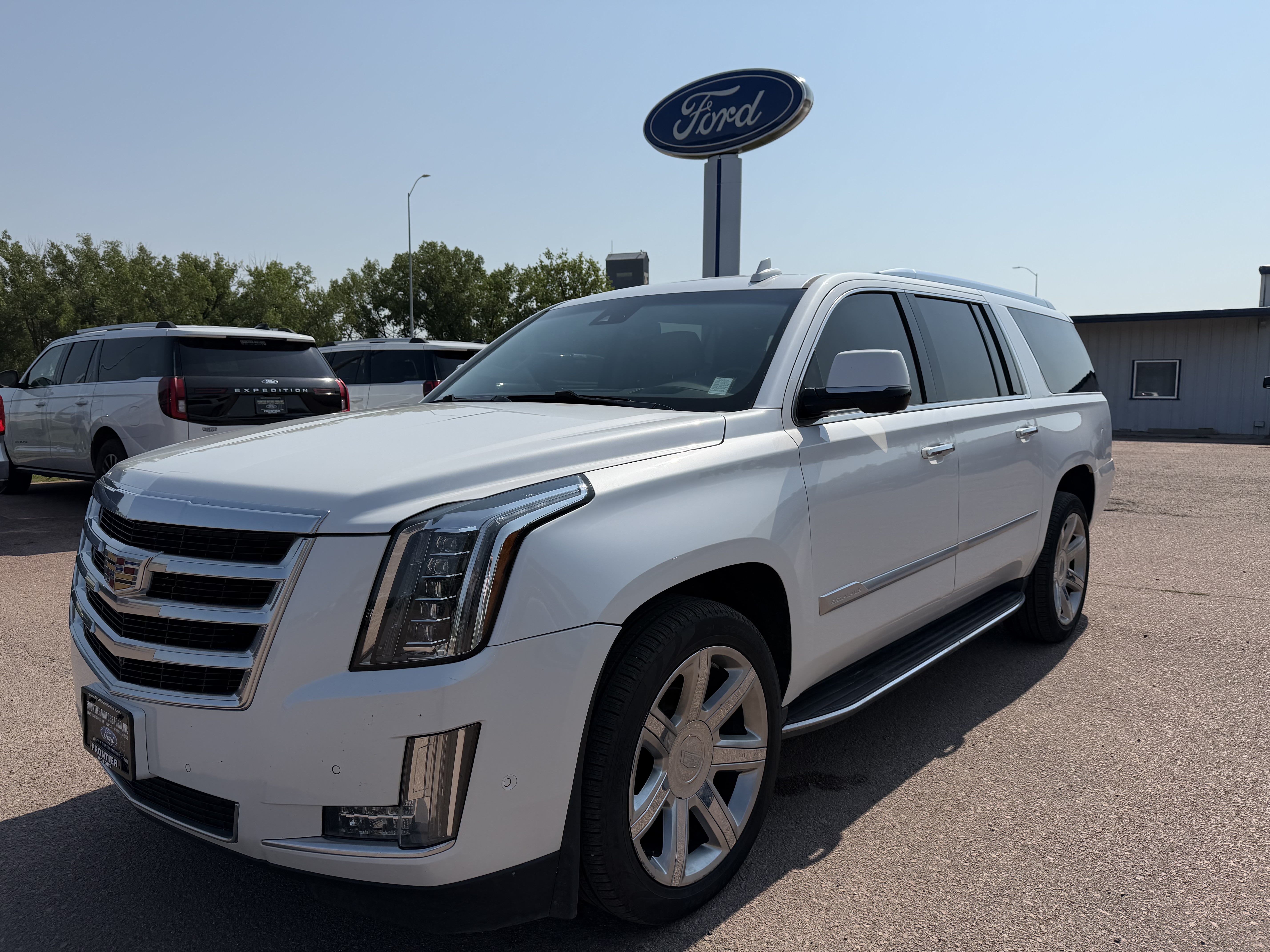  CADILLAC Escalade ESV