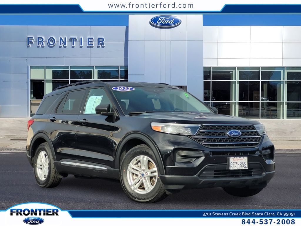 2022 Ford Explorer XLT's photo