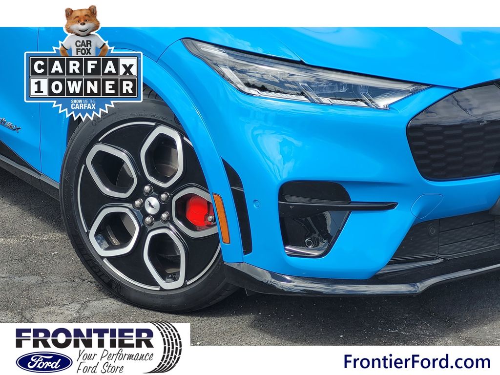 2022 Ford Mustang Mach-E GT photo 5