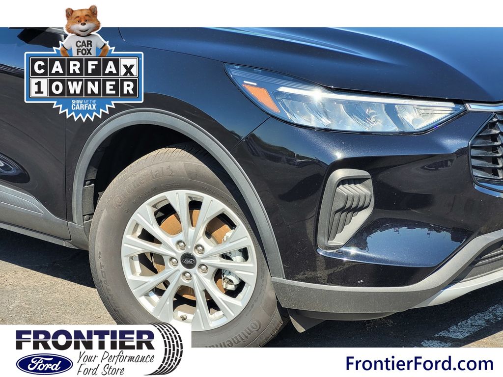 2024 Ford Escape Active photo 2