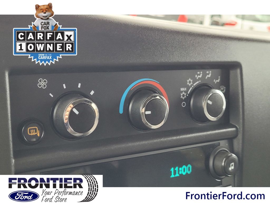 2024 Chevrolet Express Passenger LT - Photo 12