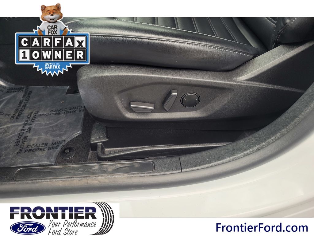 2023 Ford Edge photo 3