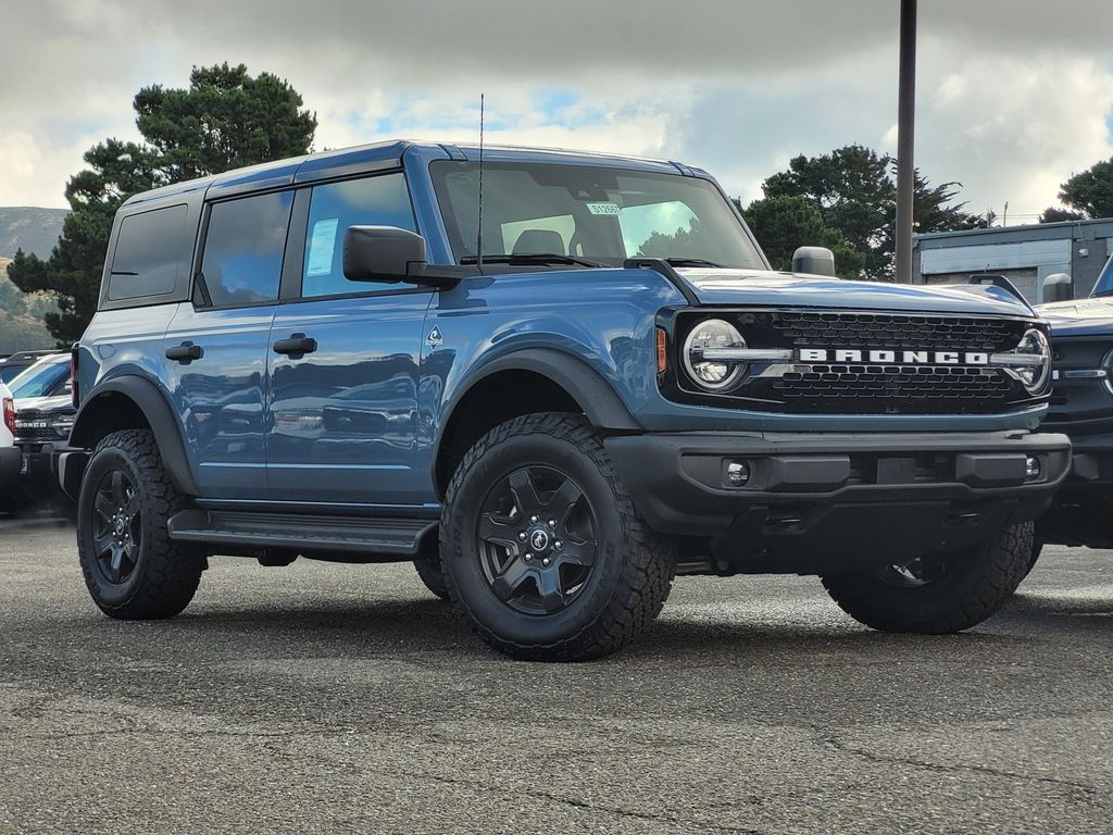 2025 Ford Bronco Outer Banks 4x4's photo