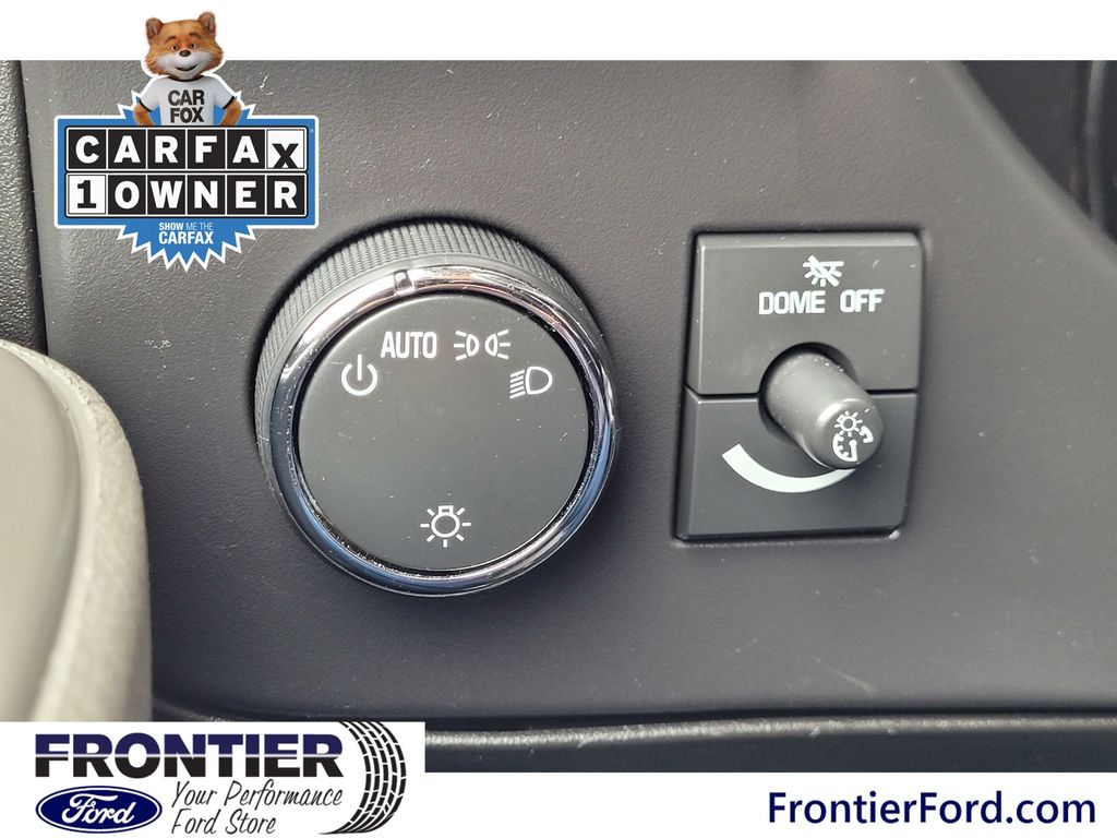 2024 Chevrolet Express Passenger LT - Photo 18