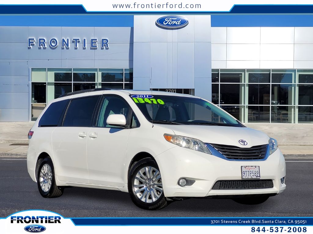 2011 Toyota Sienna XLE