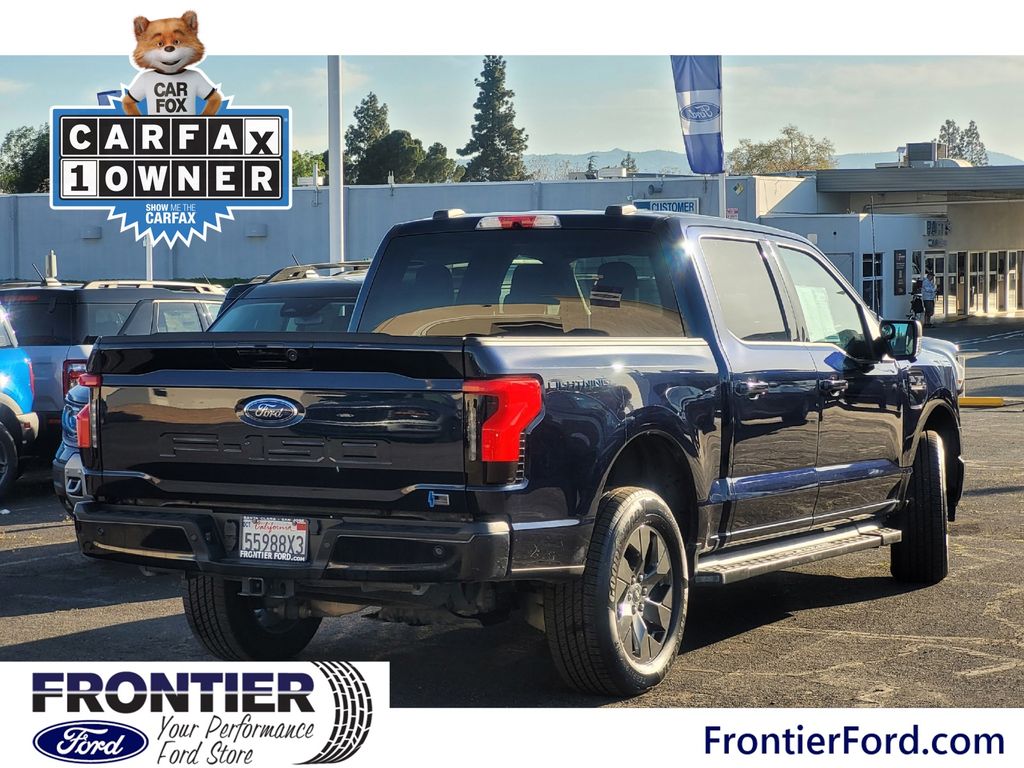 2023 Ford F-150 Lightning photo 4