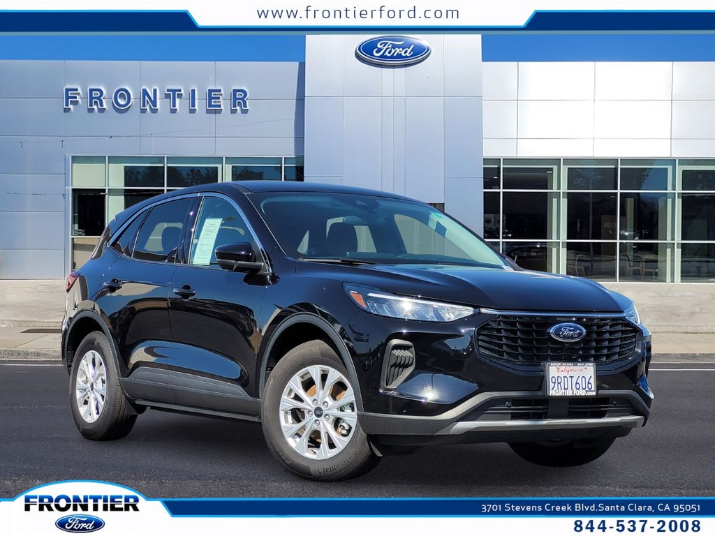2024 Ford Escape Active's photo