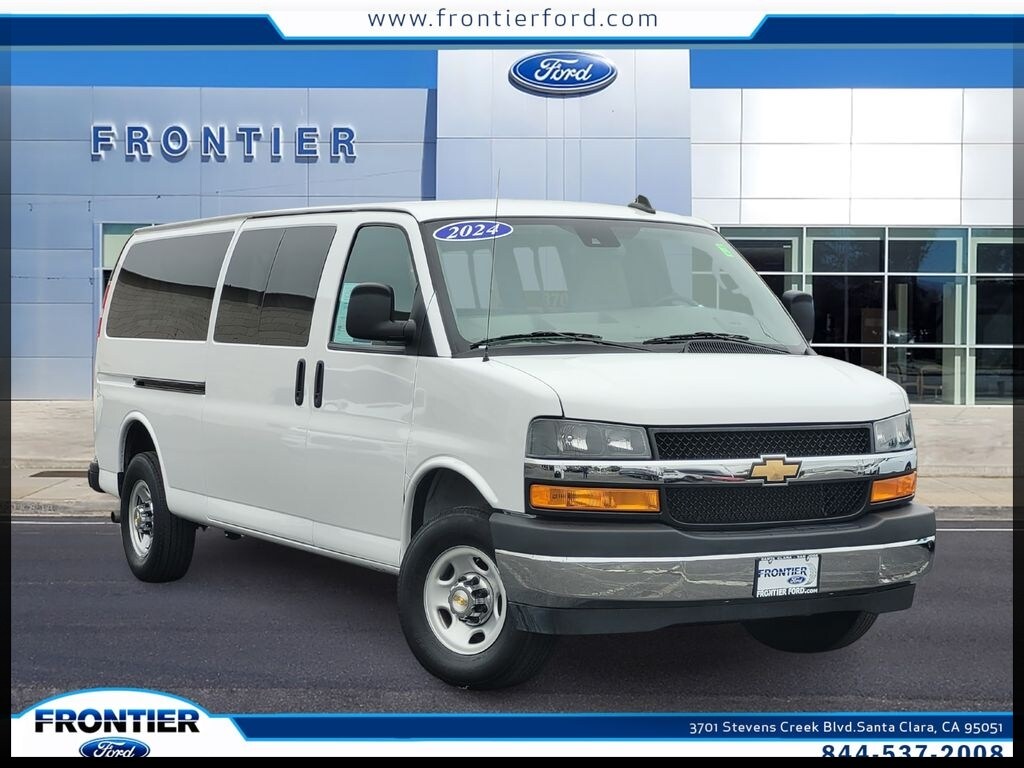 Summit White 2024 Chevrolet Express 3500 LT Extended RWD Van Rear-Wheel Drive Automatic