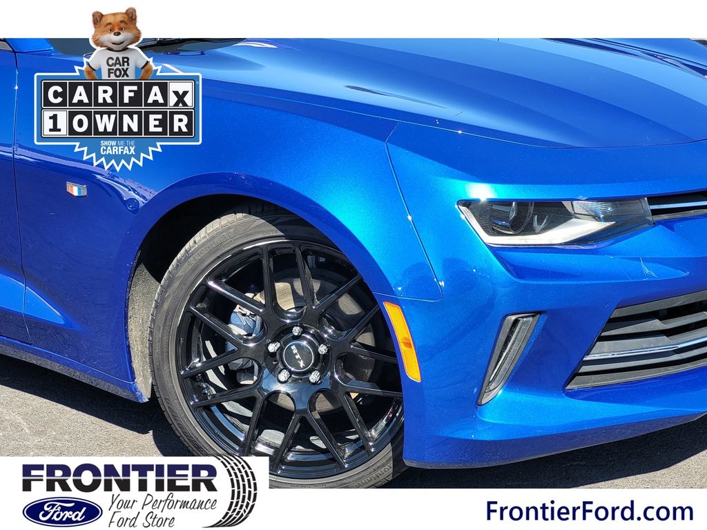 2018 Chevrolet Camaro 1LS 1LT photo 4