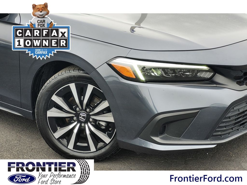 2024 Honda Civic EX-L Hatchback photo 3