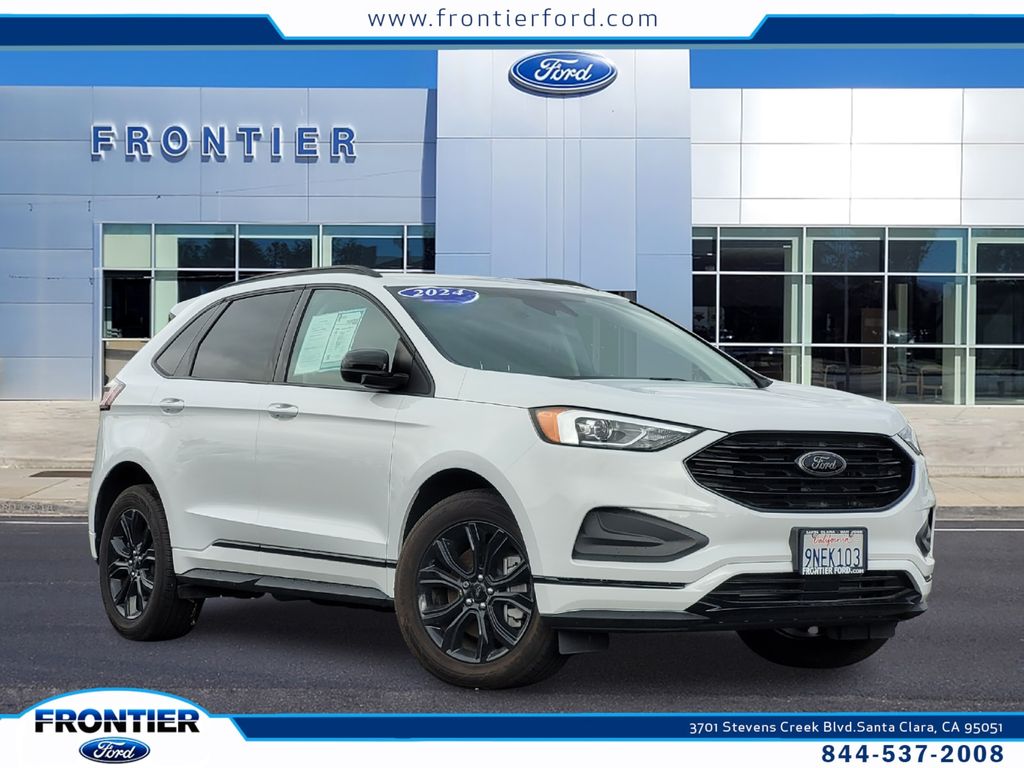 2024 Ford Edge SE's photo