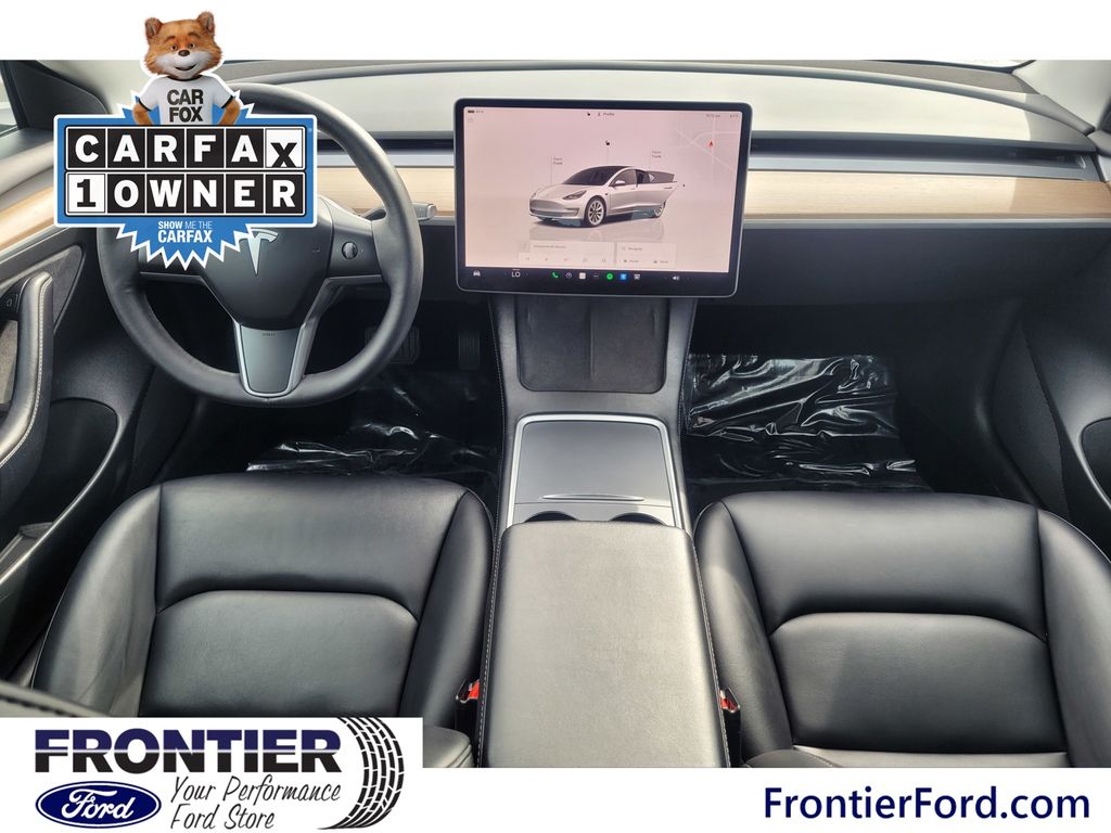 2023 Tesla Model 3 Base photo 3