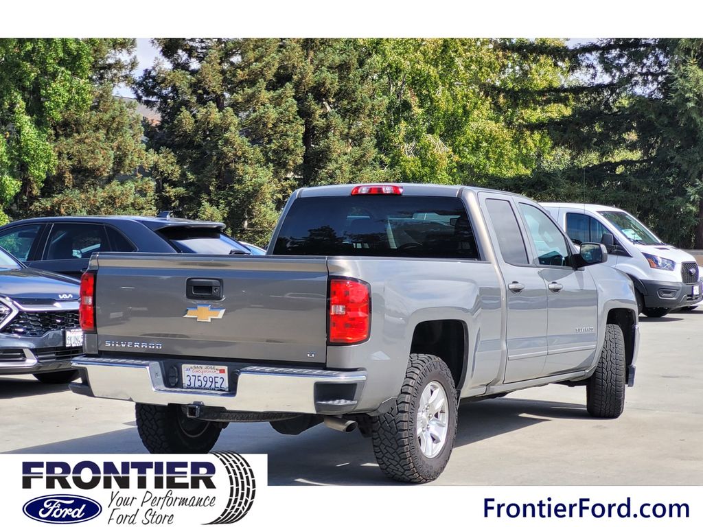 2017 Chevrolet Silverado 1500 photo 3