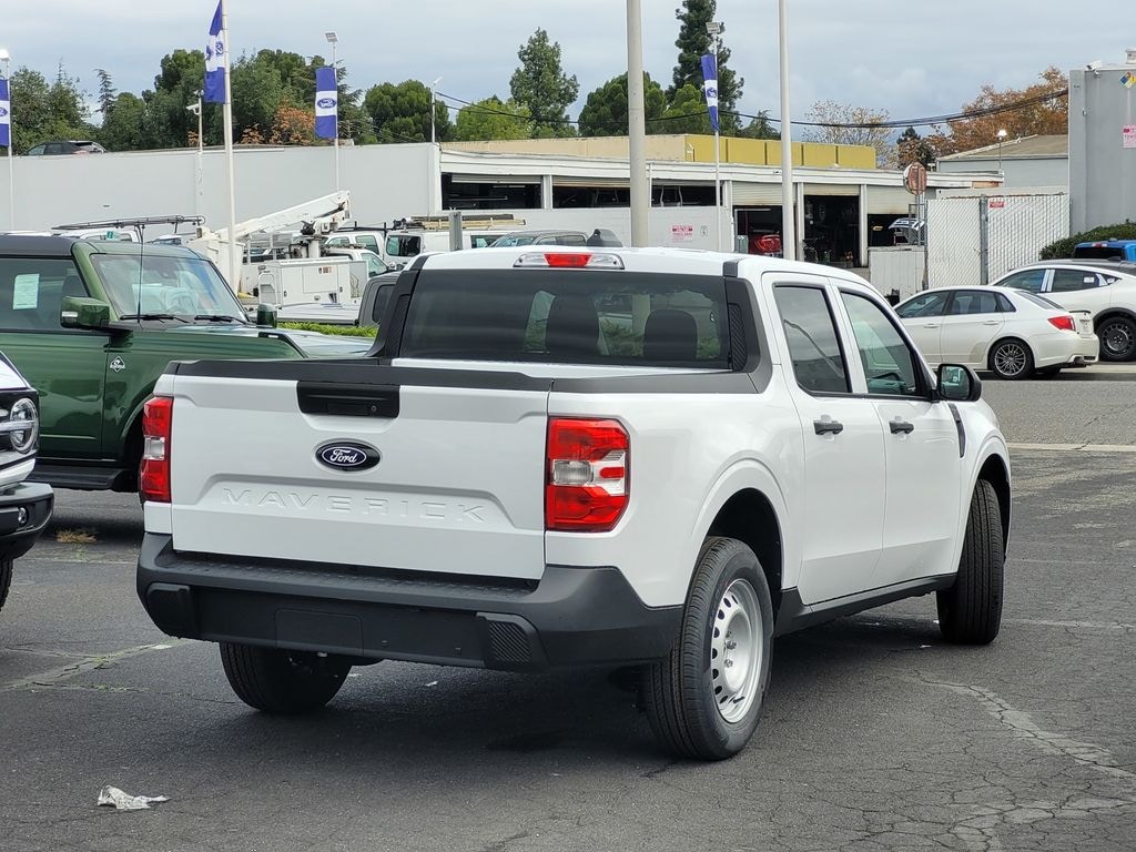 New 2025 Ford Maverick XL Truck SuperCrew
