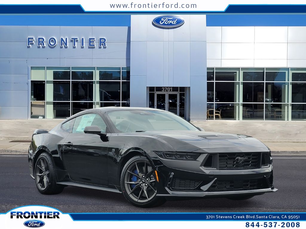 2026 Ford Mustang Dark Horse's photo